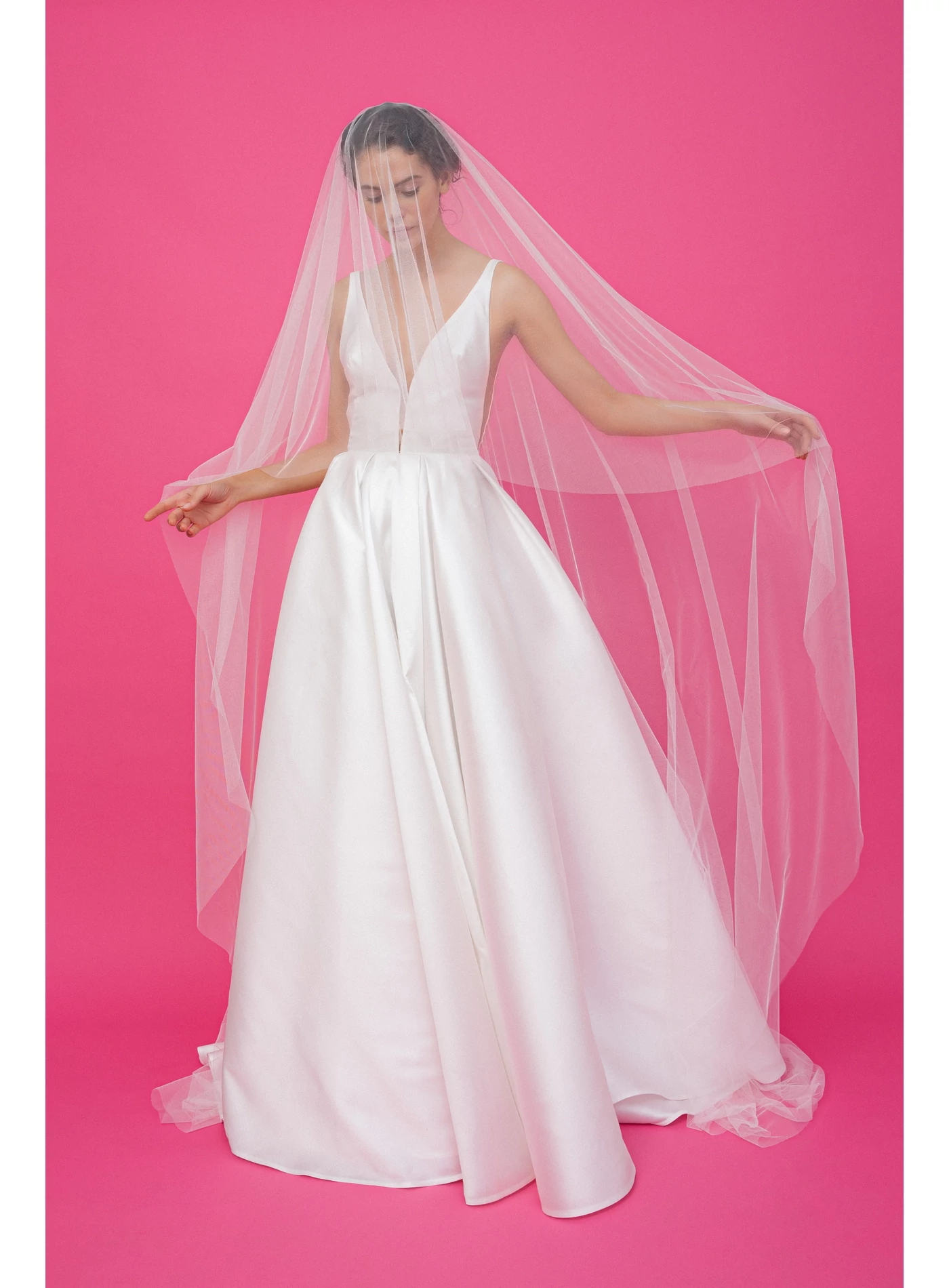 Hosszú puhatüll fátyol