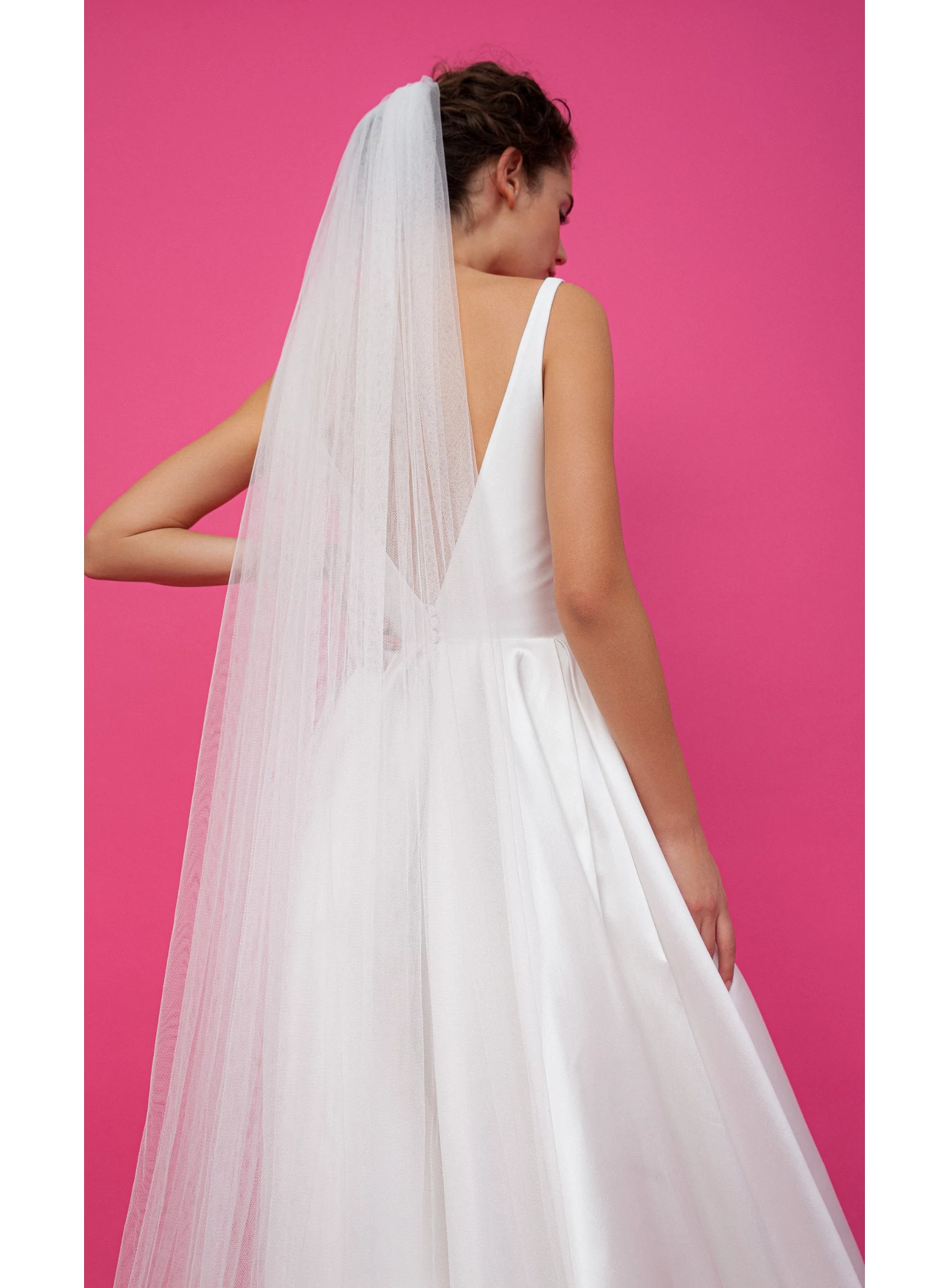 Long soft tulle veil with a comb