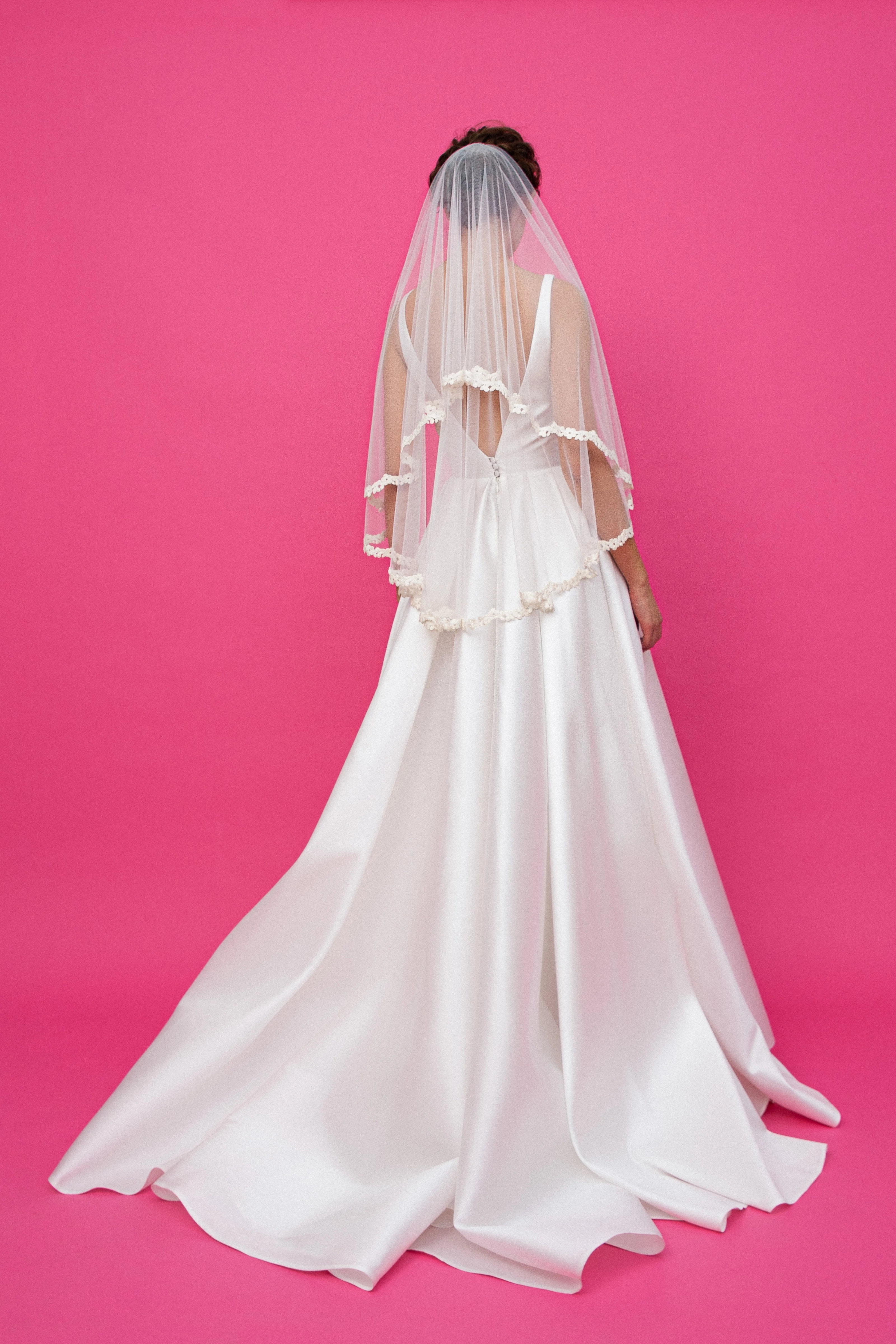 Rövid csipke fátyol