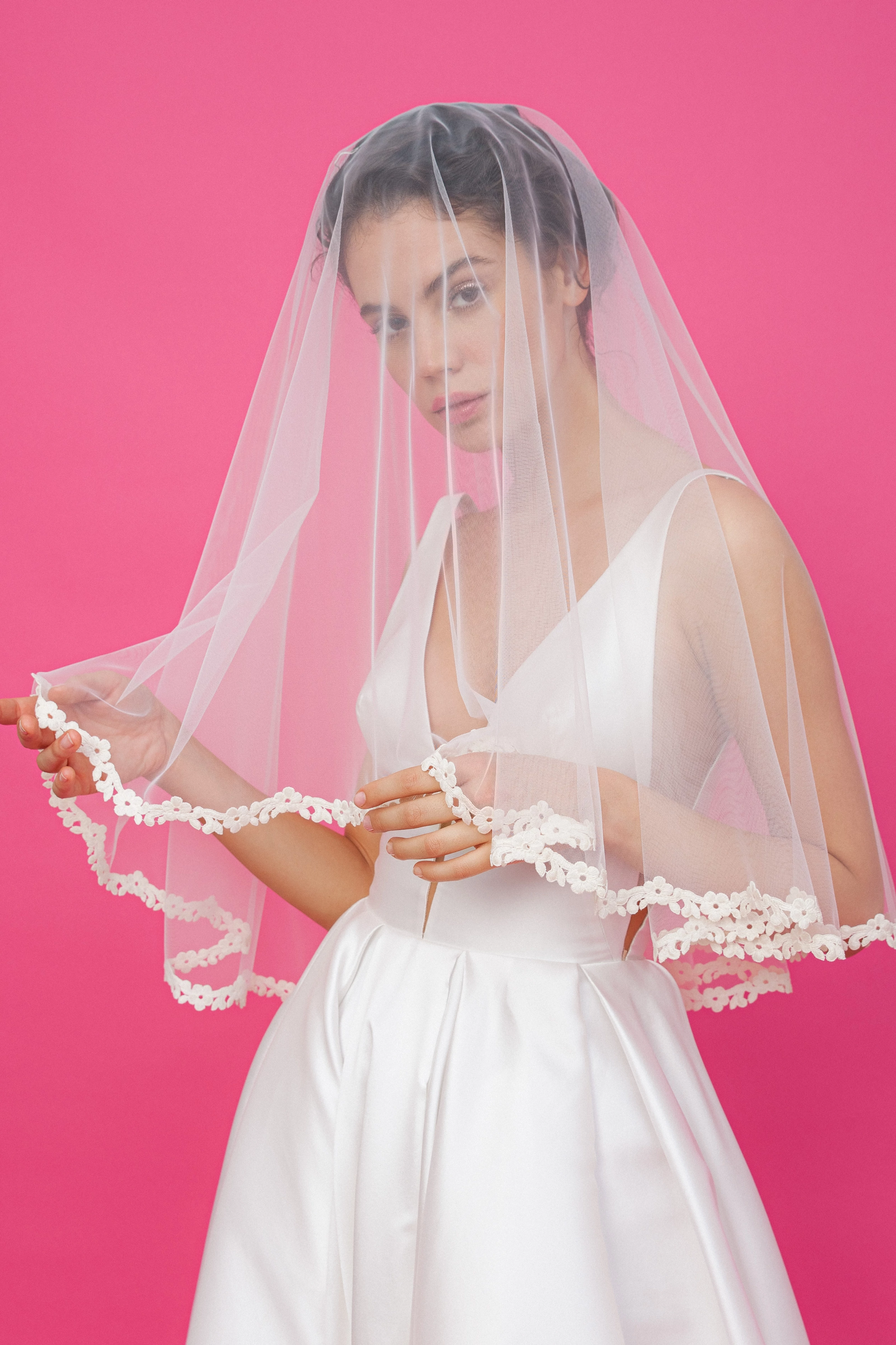 Rövid csipke fátyol