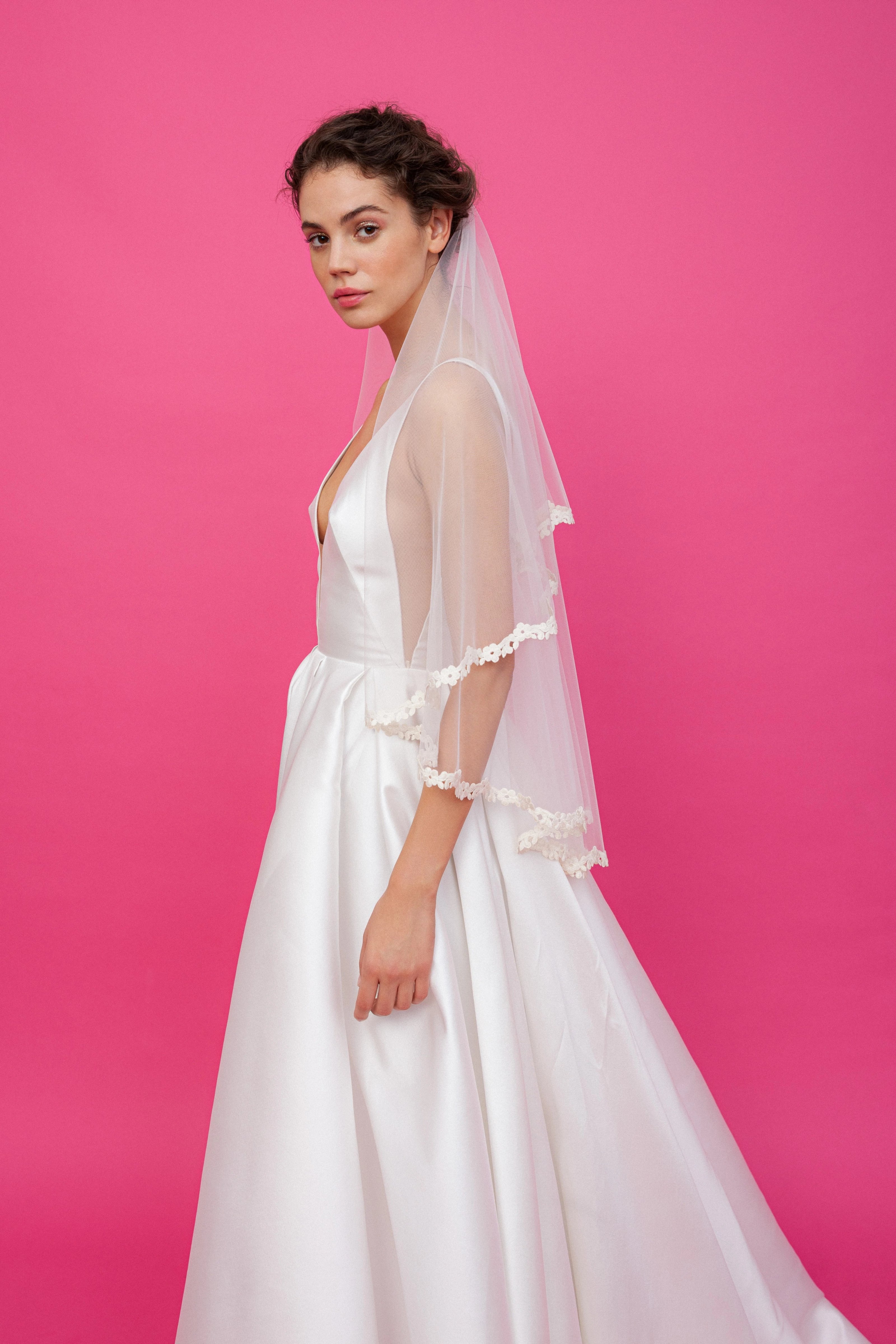 Rövid csipke fátyol