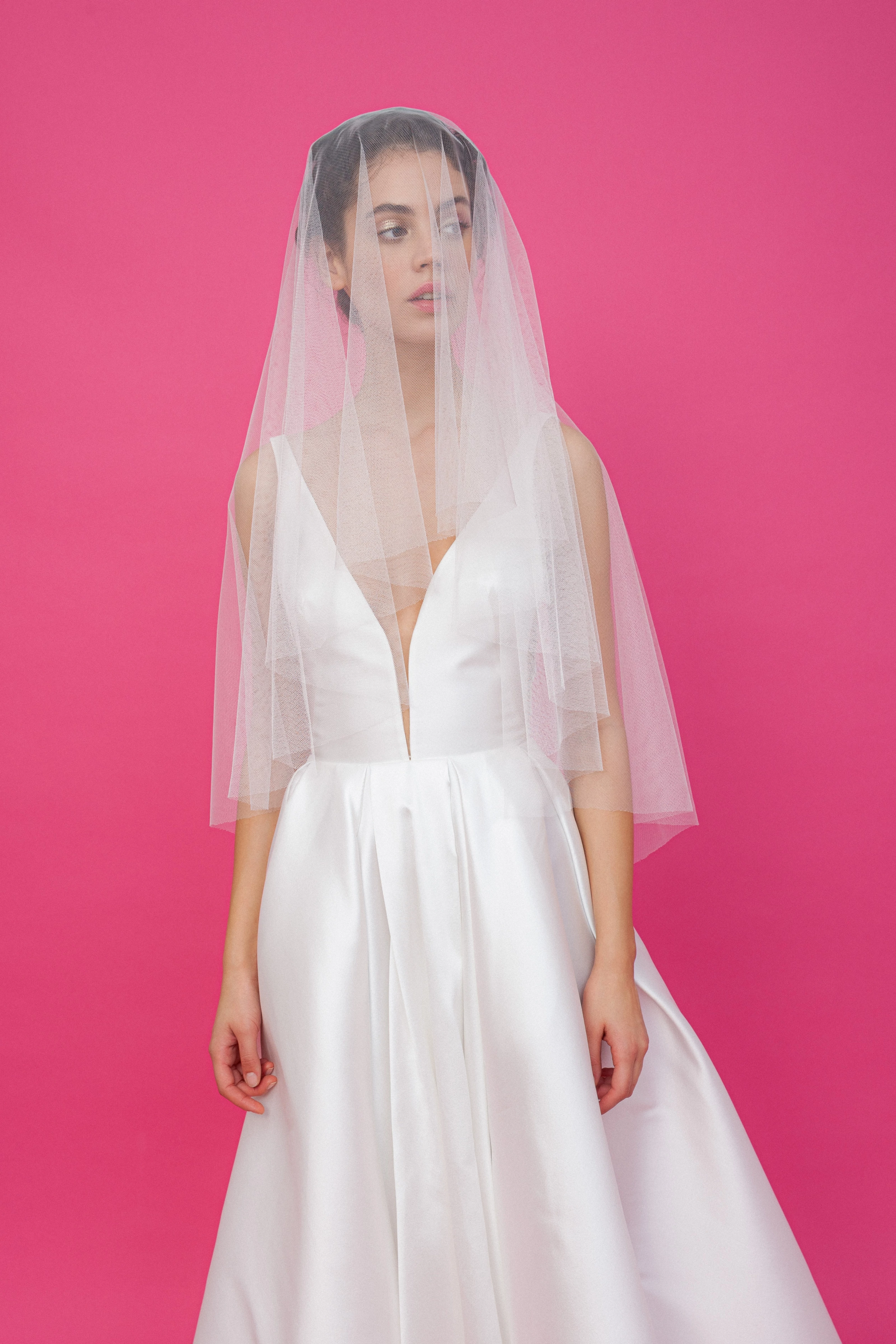 Rövid puhatüll fátyol