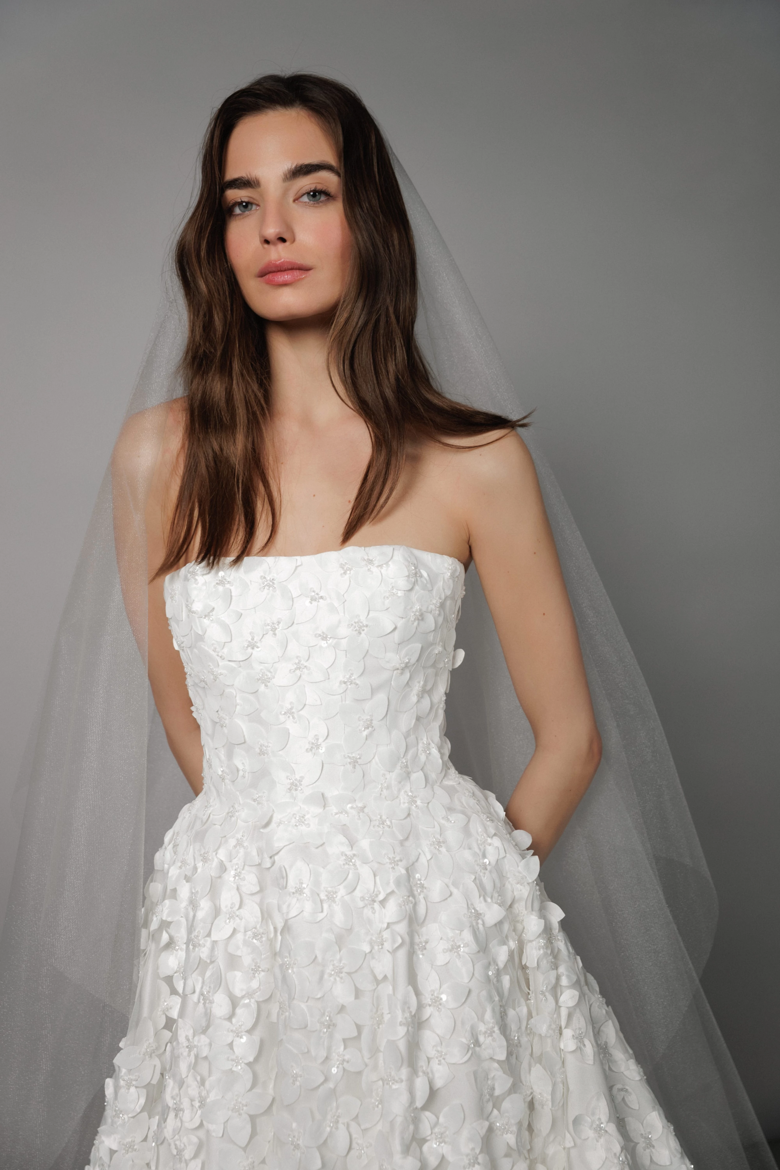 Hosszú applikált fátyol