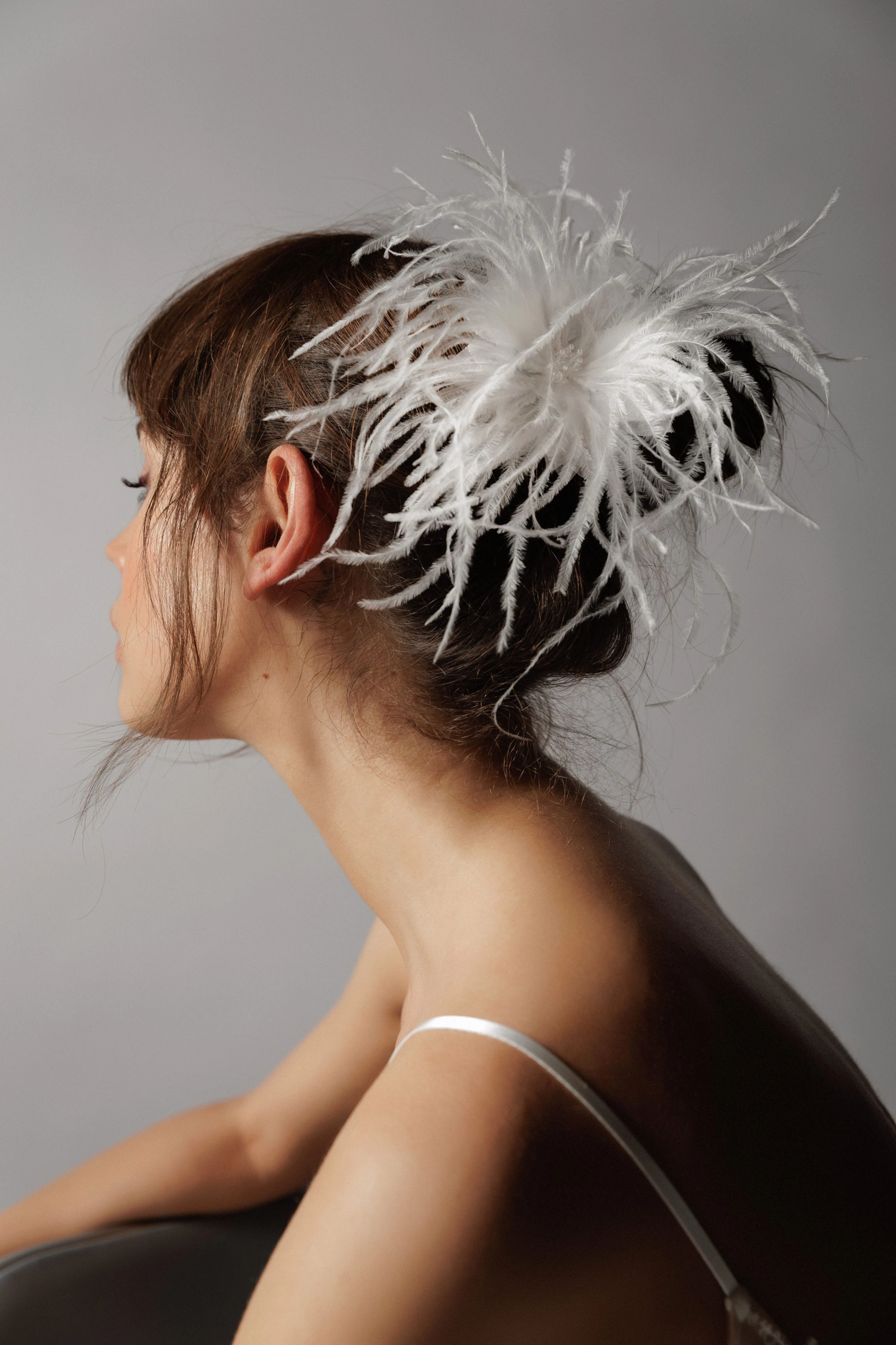 Hairpin with feathers